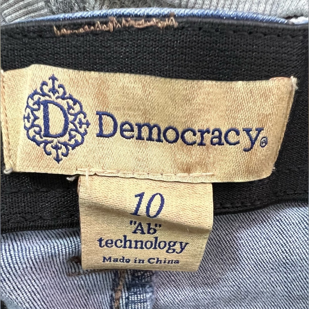 Democracy Distressed Jeans - Picture 6 of 7